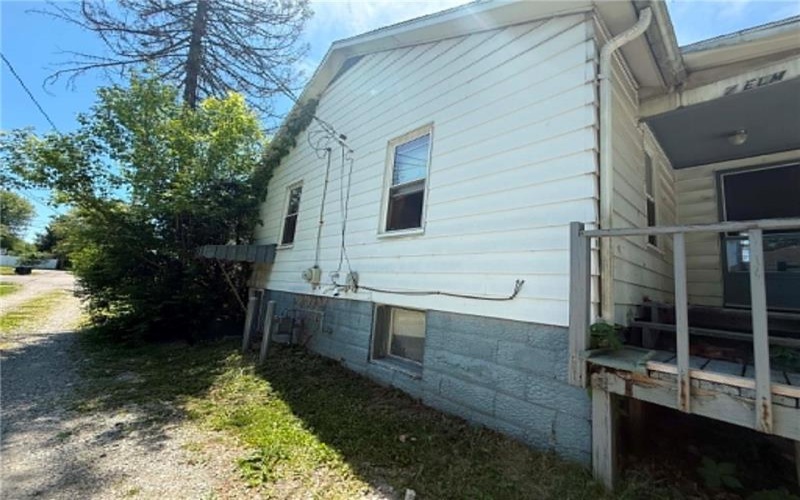 2 ELM STREET, Masontown, 15461, 2 Bedrooms Bedrooms, 4 Rooms Rooms,1 BathroomBathrooms,Residential,For Sale,ELM STREET,1764641