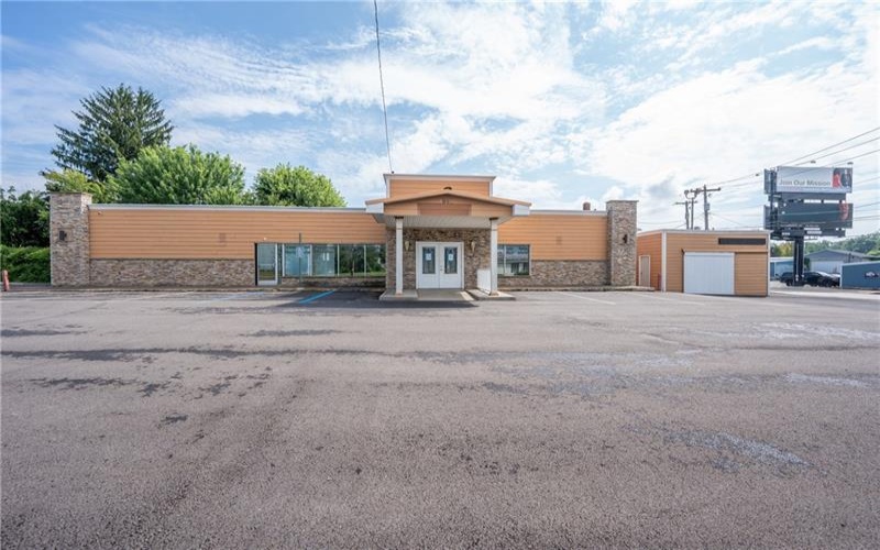2840 Ligonier St, Latrobe, 15650, ,Commercial-industrial-business,For Sale,Ligonier St,1764643