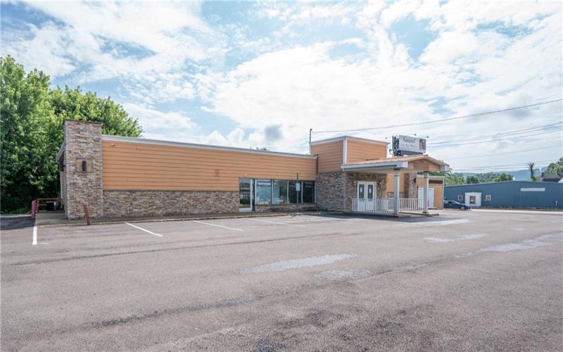 2840 Ligonier St, Latrobe, 15650, ,Commercial-industrial-business,For Sale,Ligonier St,1764643