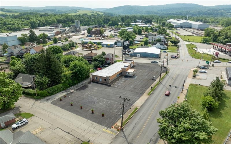 2840 Ligonier St, Latrobe, 15650, ,Commercial-industrial-business,For Sale,Ligonier St,1764643