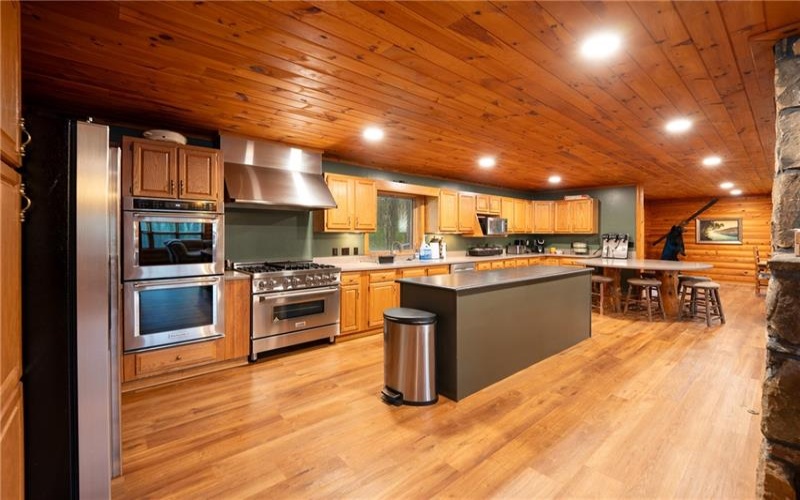 138 Fern Mountain Rd, Jones Mills, 15646, 6 Bedrooms Bedrooms, ,7 BathroomsBathrooms,Residential,For Sale,Fern Mountain Rd,1764650