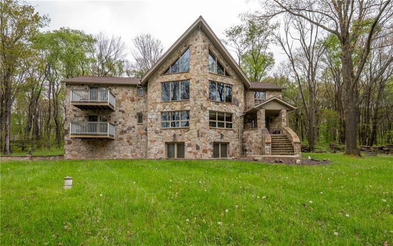 138 Fern Mountain Rd, Jones Mills, 15646, 6 Bedrooms Bedrooms, ,7 BathroomsBathrooms,Residential,For Sale,Fern Mountain Rd,1764650