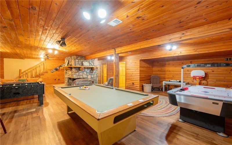 138 Fern Mountain Rd, Jones Mills, 15646, 6 Bedrooms Bedrooms, ,7 BathroomsBathrooms,Residential,For Sale,Fern Mountain Rd,1764650