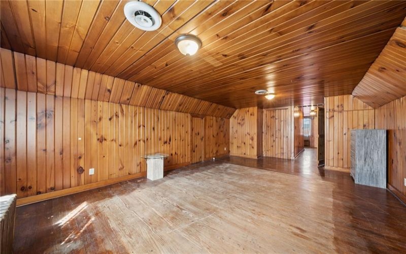 423 Huntingdon Rd, Yukon, 15698, 3 Bedrooms Bedrooms, 11 Rooms Rooms,2.1 BathroomsBathrooms,Residential,For Sale,Huntingdon Rd,1764660
