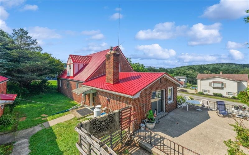 423 Huntingdon Rd, Yukon, 15698, 3 Bedrooms Bedrooms, 11 Rooms Rooms,2.1 BathroomsBathrooms,Residential,For Sale,Huntingdon Rd,1764660