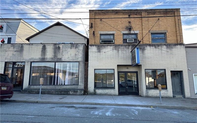 237 Longfellow St, Vandergrift, 15690, ,0.1 BathroomBathrooms,Lease,For Rent,Longfellow St,1764690