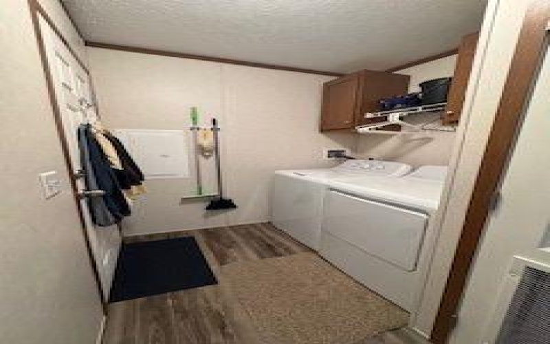 517 Galaxy DRIVE, Washington, 15301, 3 Bedrooms Bedrooms, 7 Rooms Rooms,2 BathroomsBathrooms,Residential,For Sale,Galaxy,1764706