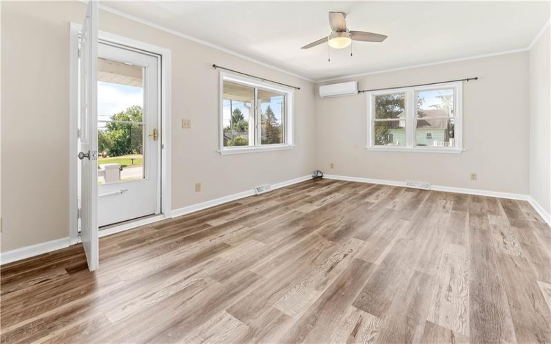 134 Main St, Markleysburg, 15459, 3 Bedrooms Bedrooms, 5 Rooms Rooms,1.2 BathroomsBathrooms,Residential,For Sale,Main St,1767970
