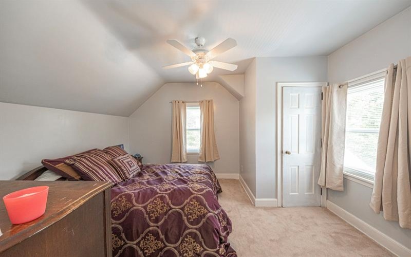 945 Summit DRIVE, Greensburg, 15601, 3 Bedrooms Bedrooms, ,1.1 BathroomsBathrooms,Residential,For Sale,Summit,1764939