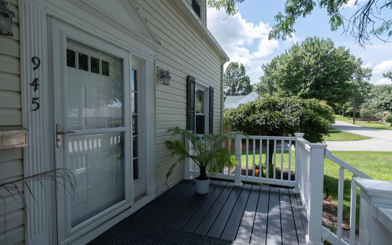 945 Summit DRIVE, Greensburg, 15601, 3 Bedrooms Bedrooms, ,1.1 BathroomsBathrooms,Residential,For Sale,Summit,1764939