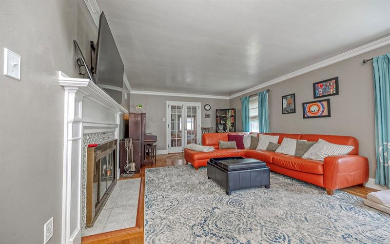 945 Summit DRIVE, Greensburg, 15601, 3 Bedrooms Bedrooms, ,1.1 BathroomsBathrooms,Residential,For Sale,Summit,1764939