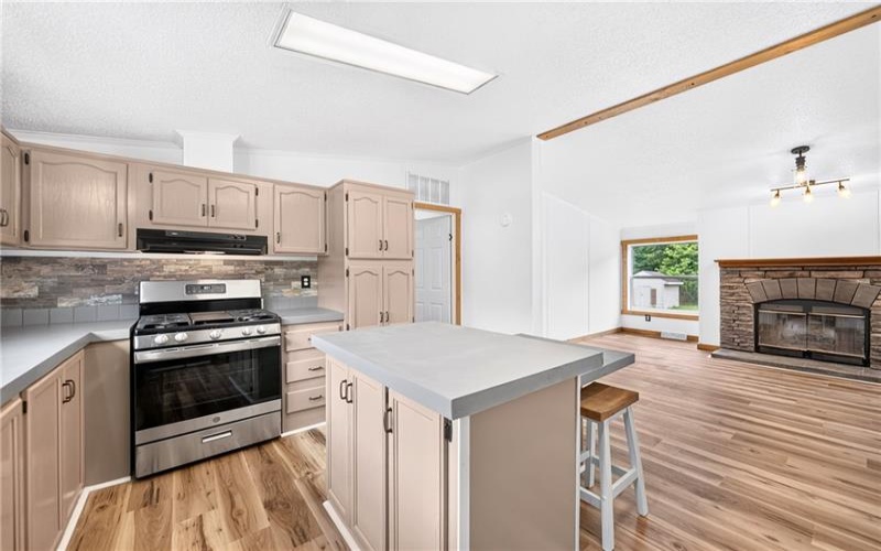 218 Florence Dr, 15401, 15401, 4 Bedrooms Bedrooms, 10 Rooms Rooms,2 BathroomsBathrooms,Residential,For Sale,Florence Dr,1766632