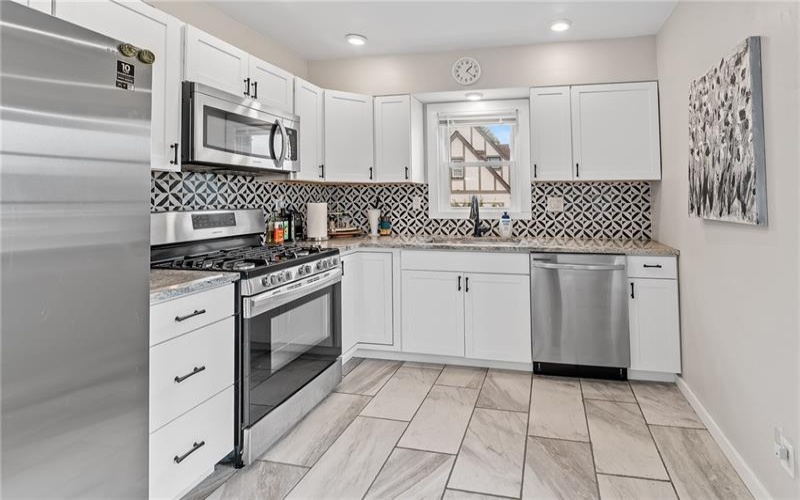 97 Belmont Cir, Uniontown, 15401, 4 Bedrooms Bedrooms, 9 Rooms Rooms,2.1 BathroomsBathrooms,Residential,For Sale,Belmont Cir,1764973