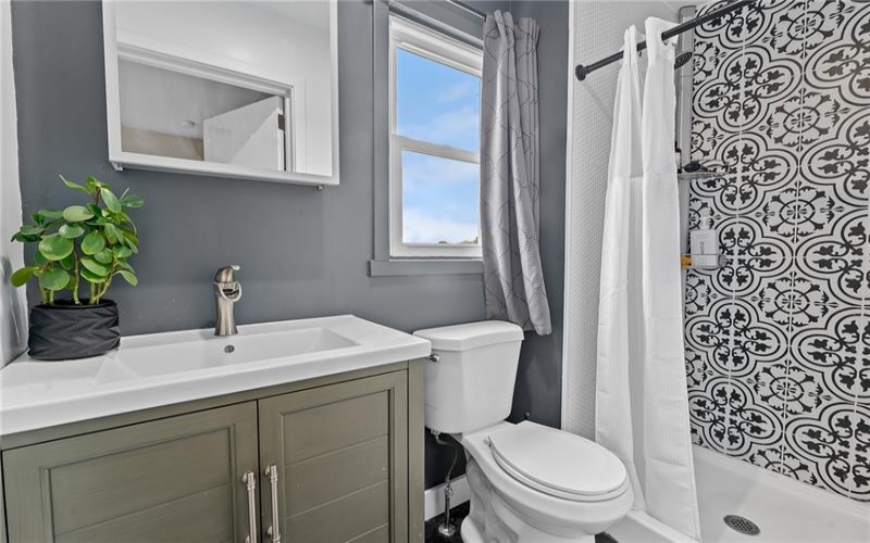 97 Belmont Cir, Uniontown, 15401, 4 Bedrooms Bedrooms, 9 Rooms Rooms,2.1 BathroomsBathrooms,Residential,For Sale,Belmont Cir,1764973