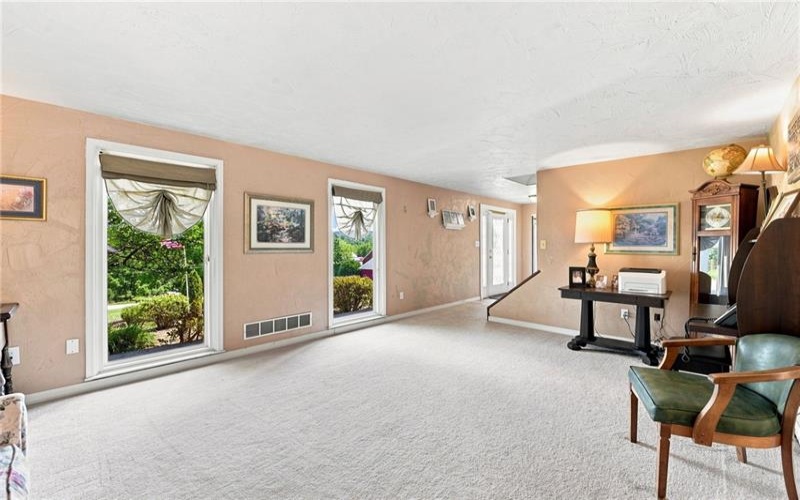 519 Manor Harrison City Rd., 15636, 15636, 3 Bedrooms Bedrooms, 8 Rooms Rooms,2.3 BathroomsBathrooms,Residential,For Sale,Manor Harrison City Rd.,1768009