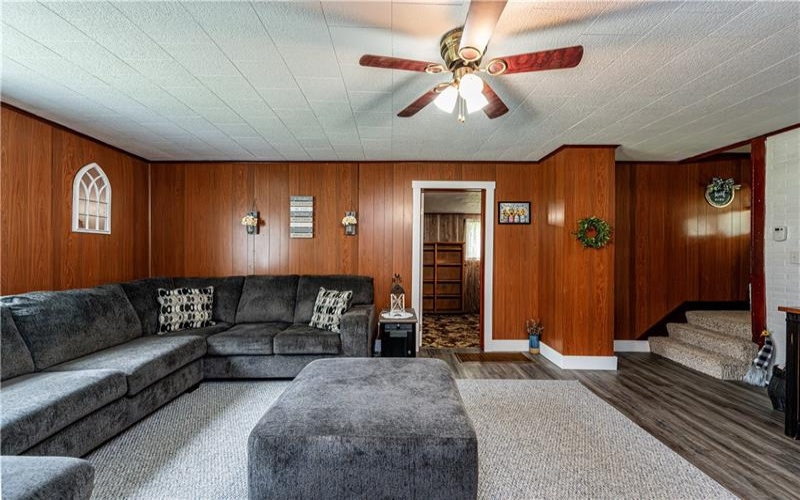 138 Penn Ave, Hollsopple, 15935, 5 Bedrooms Bedrooms, ,2 BathroomsBathrooms,Residential,For Sale,Penn Ave,1765028