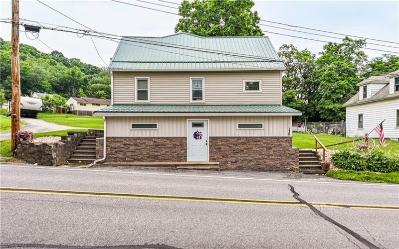 138 Penn Ave, Hollsopple, 15935, 5 Bedrooms Bedrooms, ,2 BathroomsBathrooms,Residential,For Sale,Penn Ave,1765028