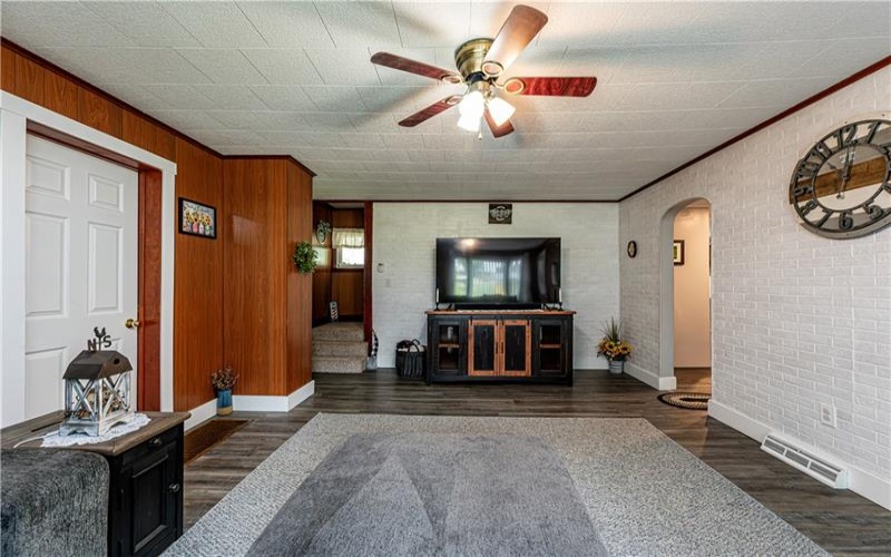 138 Penn Ave, Hollsopple, 15935, 5 Bedrooms Bedrooms, ,2 BathroomsBathrooms,Residential,For Sale,Penn Ave,1765028