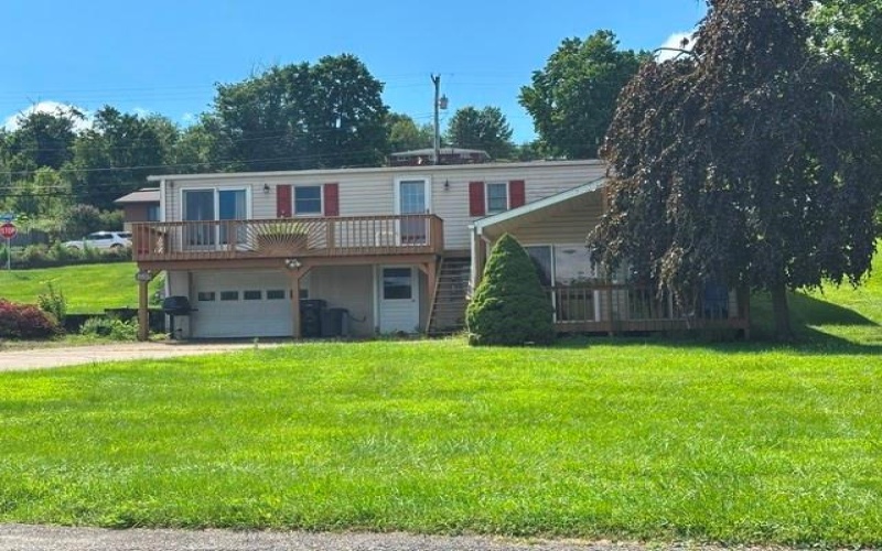 8891 Broadway St, Westmoreland City, 15692, 2 Bedroom Bedrooms, 9 Room Rooms,1 BathroomBathrooms,Residential,For Sale,Broadway St,1768017