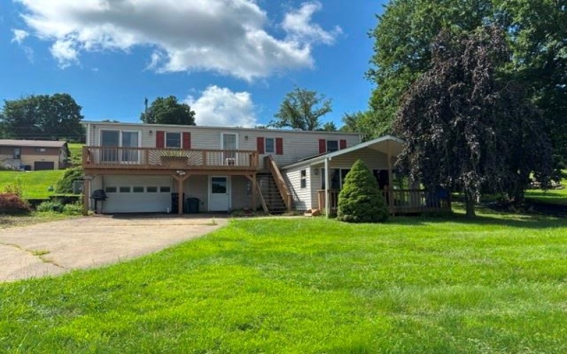 8891 Broadway St, Westmoreland City, 15692, 2 Bedroom Bedrooms, 9 Room Rooms,1 BathroomBathrooms,Residential,For Sale,Broadway St,1768017