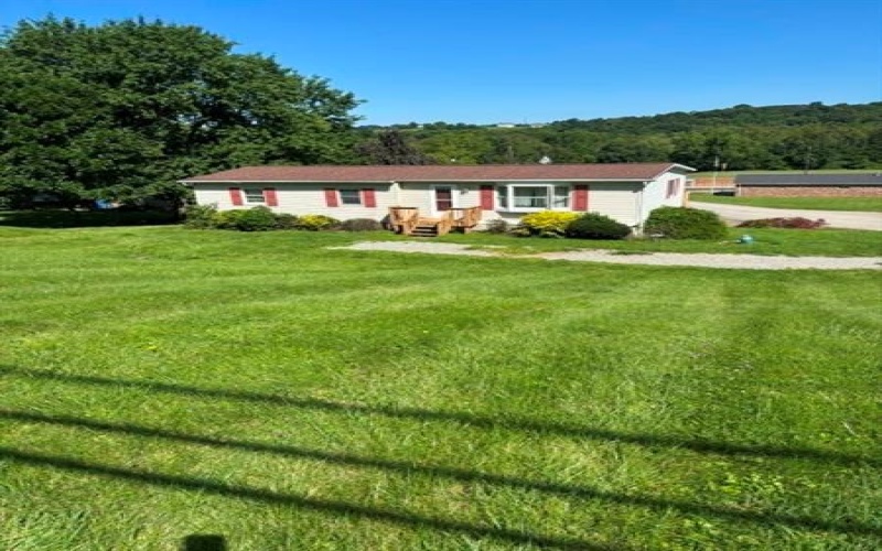 8891 Broadway St, Westmoreland City, 15692, 2 Bedroom Bedrooms, 9 Room Rooms,1 BathroomBathrooms,Residential,For Sale,Broadway St,1768017