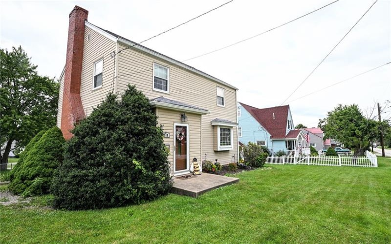 919 Fayette Ave, Belle Vernon, 15012, 3 Bedrooms Bedrooms, ,1 BathroomBathrooms,Residential,For Sale,Fayette Ave,1766690