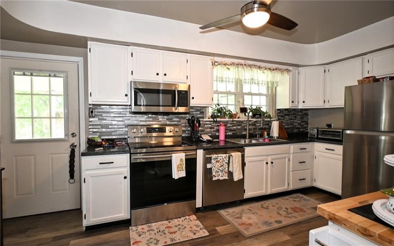 919 Fayette Ave, Belle Vernon, 15012, 3 Bedrooms Bedrooms, ,1 BathroomBathrooms,Residential,For Sale,Fayette Ave,1766690