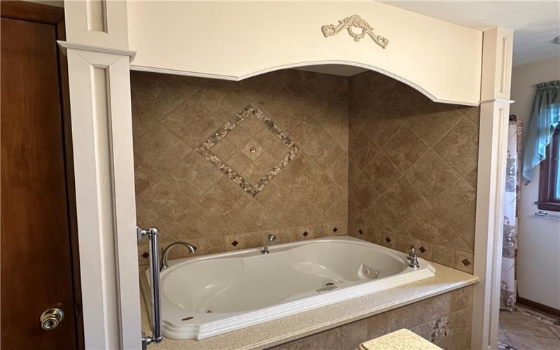 143 Heritage Hills Road, Uniontown, 15401, 4 Bedrooms Bedrooms, ,3.1 BathroomsBathrooms,Residential,For Sale,Heritage Hills Road,1768025