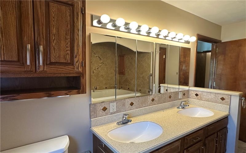 143 Heritage Hills Road, Uniontown, 15401, 4 Bedrooms Bedrooms, ,3.1 BathroomsBathrooms,Residential,For Sale,Heritage Hills Road,1768025