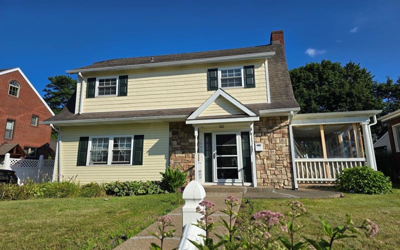1008 Manor Rd, New Kensington, 15068, 3 Bedrooms Bedrooms, 6 Rooms Rooms,1.1 BathroomsBathrooms,Residential,For Sale,Manor Rd,1765081