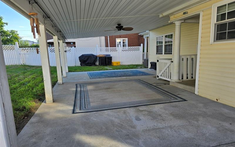1008 Manor Rd, New Kensington, 15068, 3 Bedrooms Bedrooms, 6 Rooms Rooms,1.1 BathroomsBathrooms,Residential,For Sale,Manor Rd,1765081