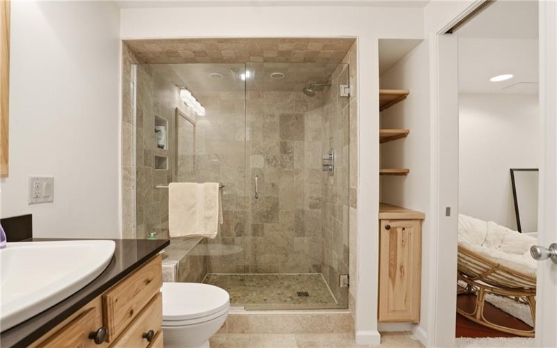 900 Lake Shore Road, 15541, 15541, 4 Bedrooms Bedrooms, ,3 BathroomsBathrooms,Residential,For Sale,Lake Shore Road,1765091