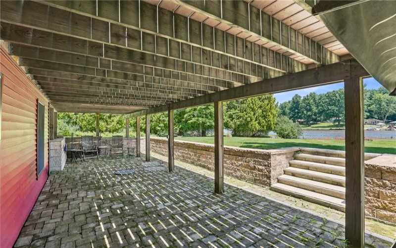 900 Lake Shore Road, 15541, 15541, 4 Bedrooms Bedrooms, ,3 BathroomsBathrooms,Residential,For Sale,Lake Shore Road,1765091