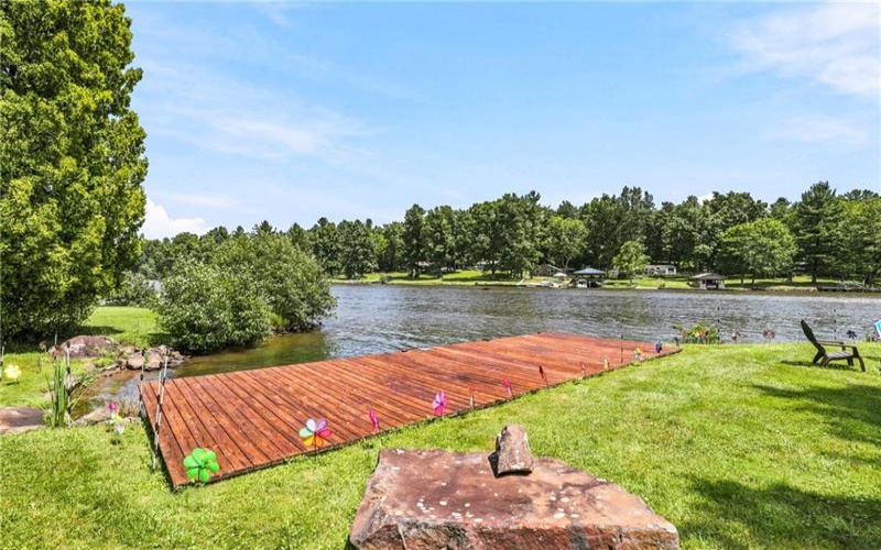 900 Lake Shore Road, 15541, 15541, 4 Bedrooms Bedrooms, ,3 BathroomsBathrooms,Residential,For Sale,Lake Shore Road,1765091