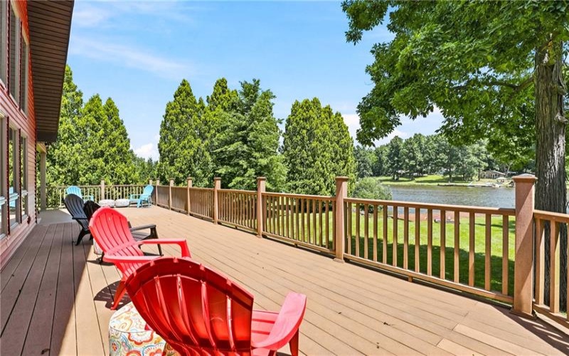 900 Lake Shore Road, 15541, 15541, 4 Bedrooms Bedrooms, ,3 BathroomsBathrooms,Residential,For Sale,Lake Shore Road,1765091