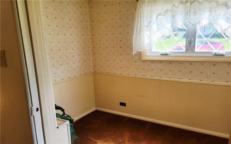 616 Maple Street, Jeannette, 15644, 2 Bedrooms Bedrooms, 9 Rooms Rooms,2 BathroomsBathrooms,Residential,For Sale,Maple Street,1765092
