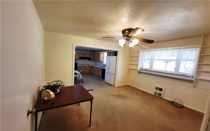 616 Maple Street, Jeannette, 15644, 2 Bedrooms Bedrooms, 9 Rooms Rooms,2 BathroomsBathrooms,Residential,For Sale,Maple Street,1765092
