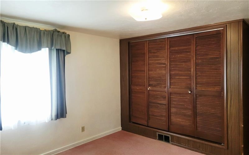 616 Maple Street, Jeannette, 15644, 2 Bedrooms Bedrooms, 9 Rooms Rooms,2 BathroomsBathrooms,Residential,For Sale,Maple Street,1765092