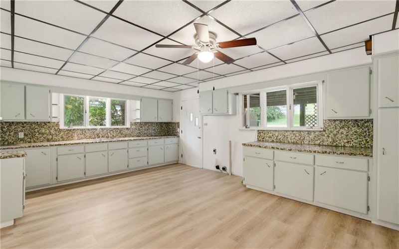557 Railroad St., Windber, 15963, 3 Bedrooms Bedrooms, ,1 BathroomBathrooms,Residential,For Sale,Railroad St.,1766720