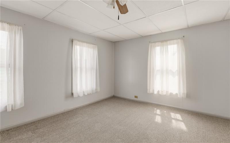 557 Railroad St., Windber, 15963, 3 Bedrooms Bedrooms, ,1 BathroomBathrooms,Residential,For Sale,Railroad St.,1766720