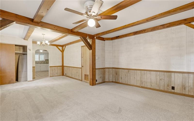 557 Railroad St., Windber, 15963, 3 Bedrooms Bedrooms, ,1 BathroomBathrooms,Residential,For Sale,Railroad St.,1766720