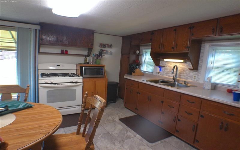 303 CRANBERRY ALLEY, Carmichaels, 15320, 2 Bedrooms Bedrooms, ,1 BathroomBathrooms,Residential,For Sale,CRANBERRY ALLEY,1768074