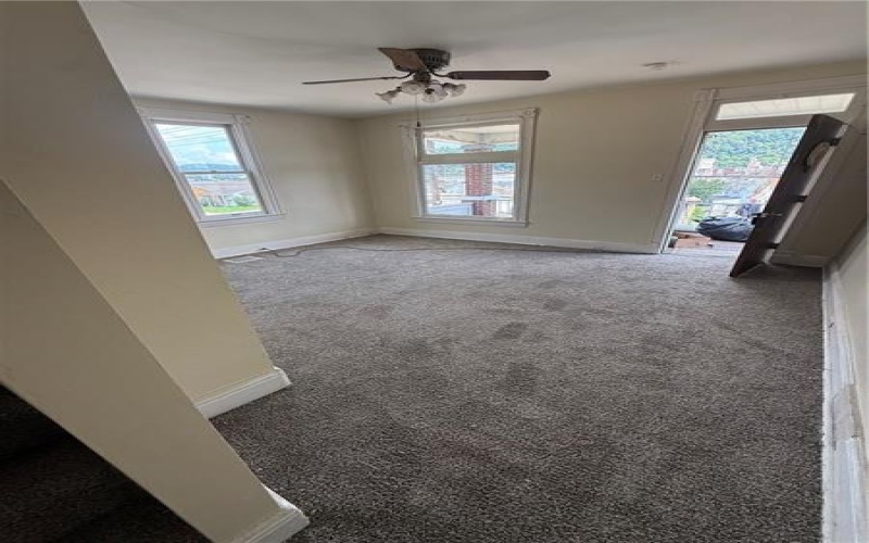 859 Lincoln Ave, Charleroi, 15022, 3 Bedrooms Bedrooms, ,1.1 BathroomsBathrooms,Residential,For Sale,Lincoln Ave,1765123