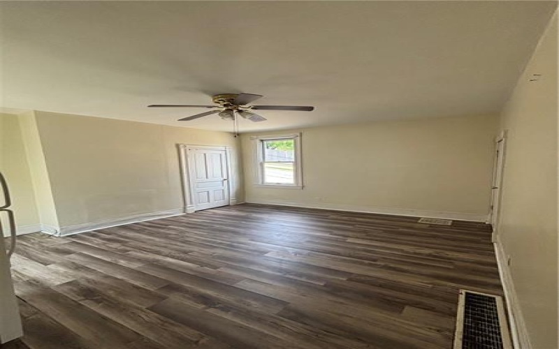 859 Lincoln Ave, Charleroi, 15022, 3 Bedrooms Bedrooms, ,1.1 BathroomsBathrooms,Residential,For Sale,Lincoln Ave,1765123