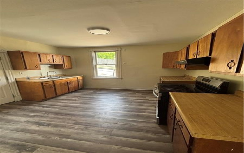 859 Lincoln Ave, Charleroi, 15022, 3 Bedrooms Bedrooms, ,1.1 BathroomsBathrooms,Residential,For Sale,Lincoln Ave,1765123