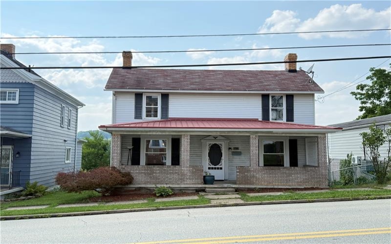 1612 Broad St, Greensburg, 15601, 3 Bedroom Bedrooms, 8 Room Rooms,1.1 BathroomBathrooms,Residential,For Sale,Broad St,1766722