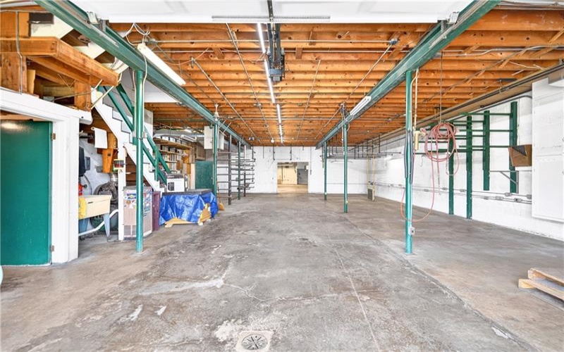 924 Reservoir St, Mount Pleasant, 15666, ,Commercial-industrial-business,For Sale,Reservoir St,1765152