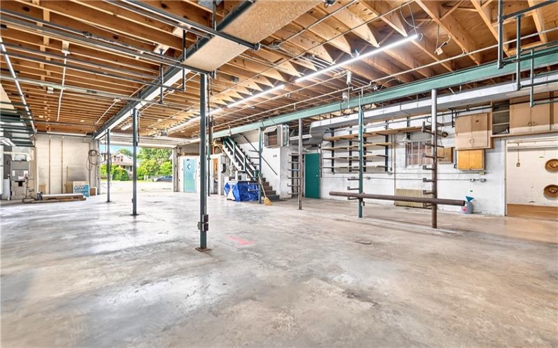 924 Reservoir St, Mount Pleasant, 15666, ,Commercial-industrial-business,For Sale,Reservoir St,1765152
