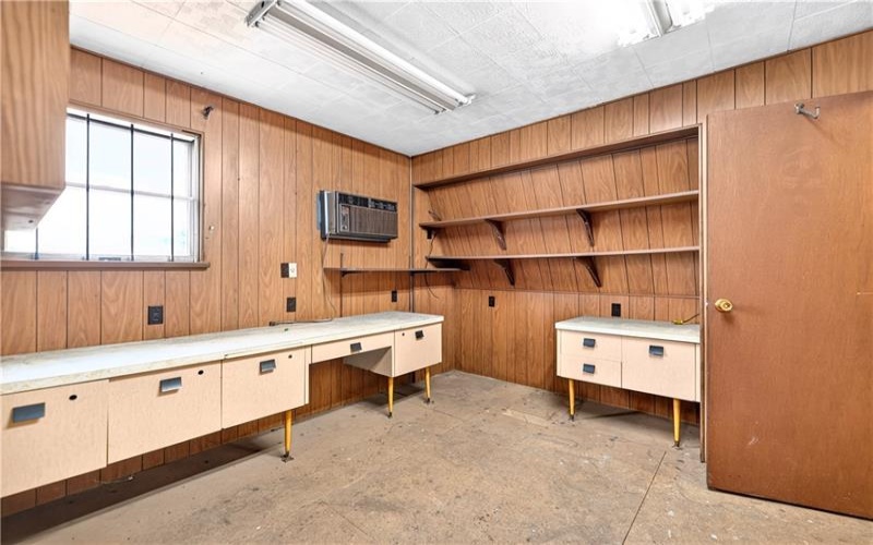 924 Reservoir St, Mount Pleasant, 15666, ,Commercial-industrial-business,For Sale,Reservoir St,1765152