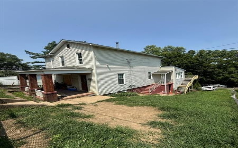 1102 Oakland Ave, Charleroi, 15022, 3 Bedrooms Bedrooms, ,2 BathroomsBathrooms,Residential,For Sale,Oakland Ave,1766746